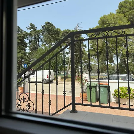 One Bedroom With Terrace Near Sea - Angela's דירה זאדאר